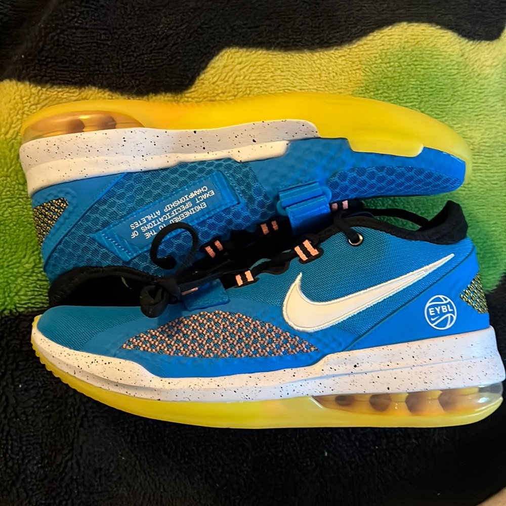 Nike Air Force Max Eybl mens 9.5 basketball shoe